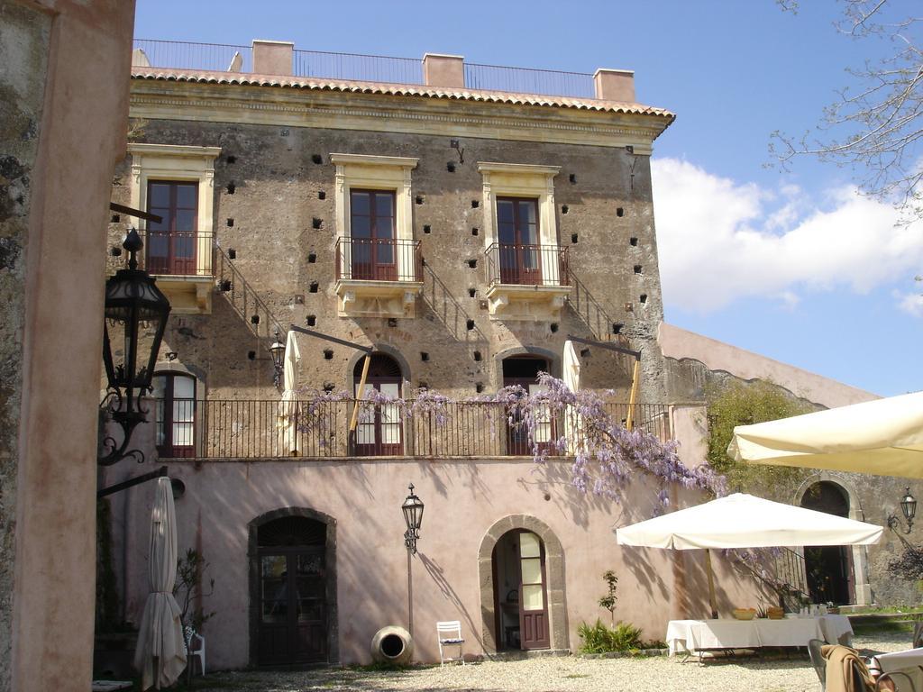 فيلا زافيرانا إتنيافي La Rocca Della Rosa المظهر الخارجي الصورة